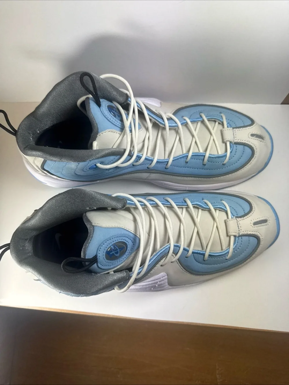 Nike Air Penny 2 Social Status Men’s Size 10.5 Blue and White Athletic Sneakers - Picture 5 of 12